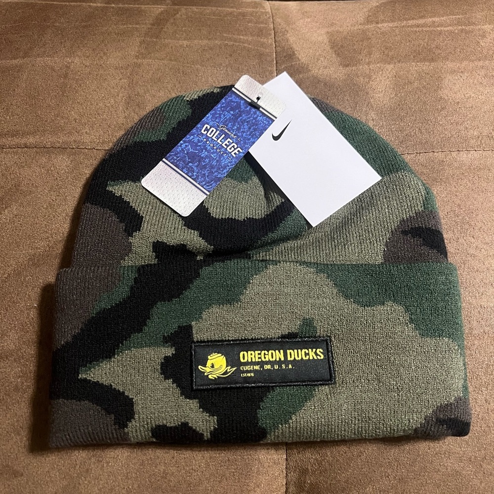 Nike Oregon Ducks beanie!